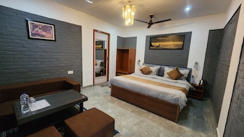 neelkanth retreat mukteashwar