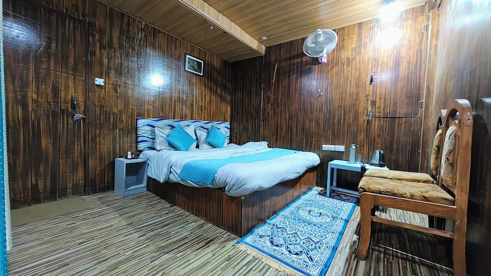 neelkanth retreat mukteashwar