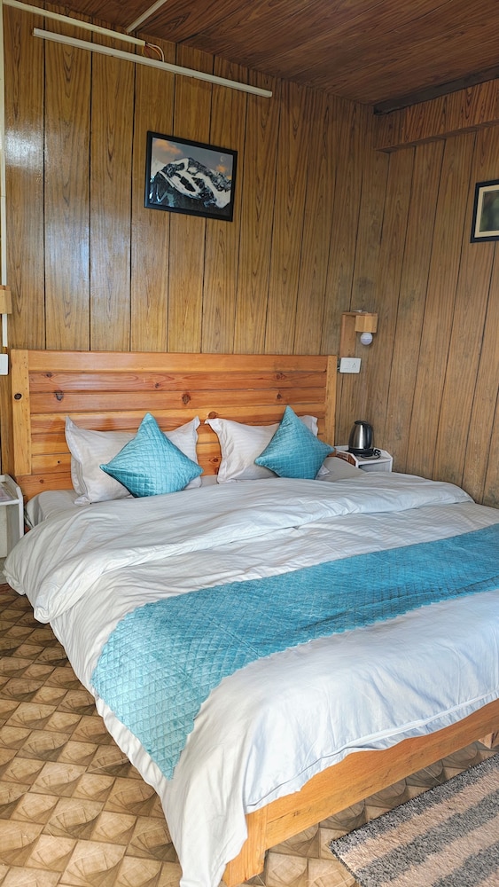 neelkanth retreat mukteashwar