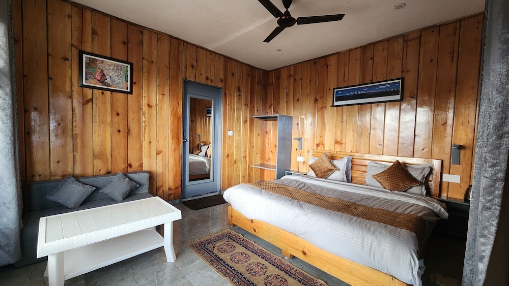 neelkanth retreat mukteashwar