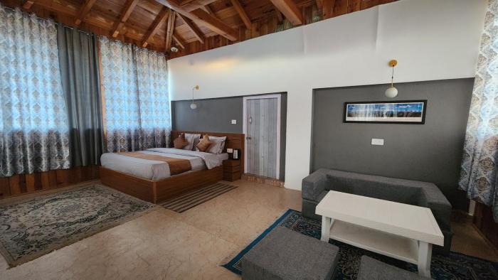 neelkanth retreat mukteashwar