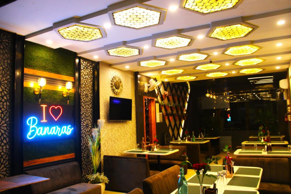 hotel banaras palace