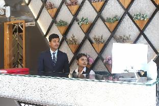 hotel banaras palace