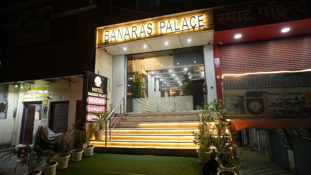 hotel banaras palace