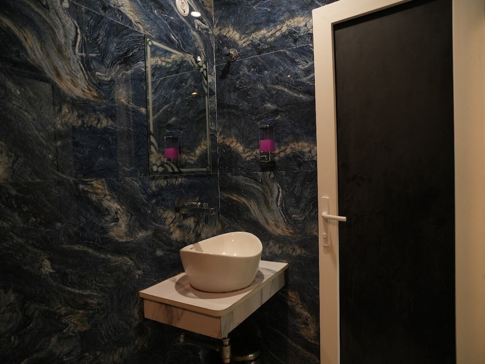 hotel banaras palace