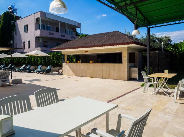 tal beach hotel