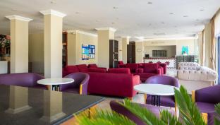 tal beach hotel