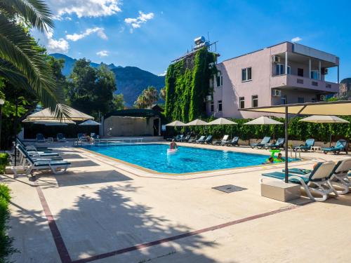 tal beach hotel