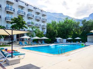 tal beach hotel