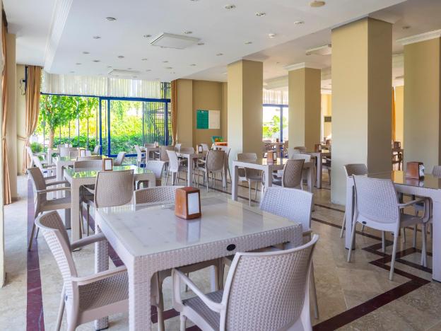 tal beach hotel