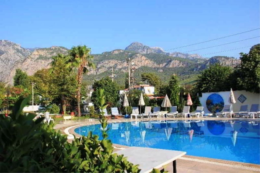 tal beach hotel