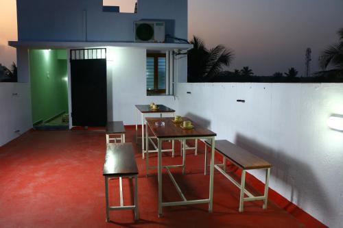 bluetique beach house