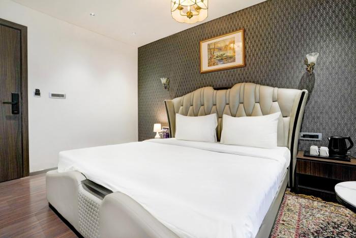 hotel emerald guestimony