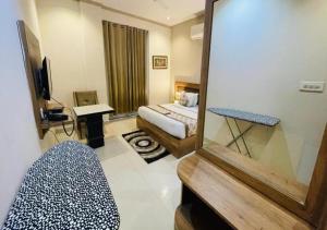 Mallenzo Suites,Shahdara,4 star