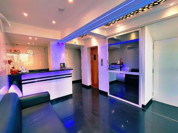hotel steam