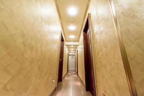 cj residence opposite public bank centre point