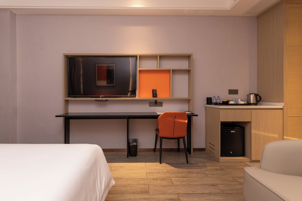 guangzhou cloud hotel guangzhou baiyun international airport terminal 2