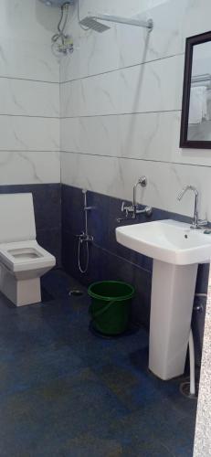 srb imperial hotel and marriage hall