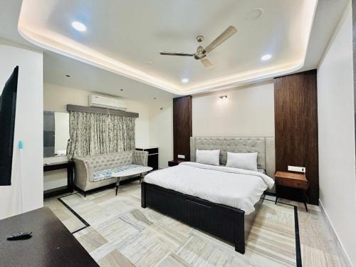 srb imperial hotel and marriage hall