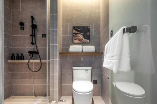 atour hotel taizhou luqiao