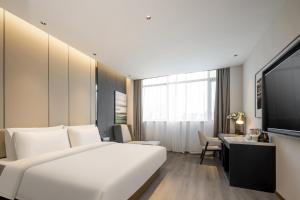 atour hotel taizhou luqiao