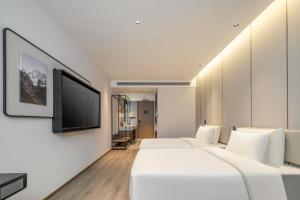 atour hotel taizhou luqiao
