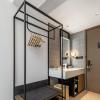 atour hotel taizhou luqiao