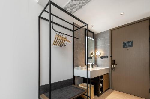 atour hotel taizhou luqiao