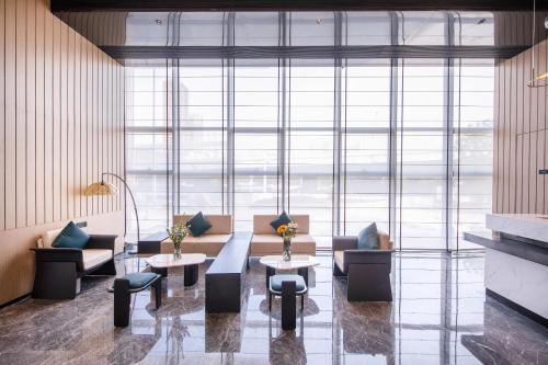 atour hotel wuhan university of technology jiedaokou