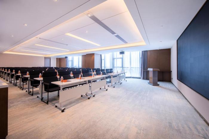 atour hotel wuhan university of technology jiedaokou