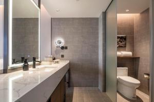 huaihua atour hotel wanda plaza south high speed railway station
