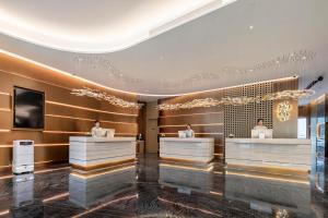 huaihua atour hotel wanda plaza south high speed railway station