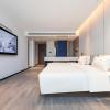 huaihua atour hotel wanda plaza south high speed railway station