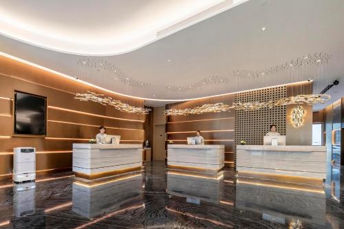 huaihua atour hotel wanda plaza south high speed railway station