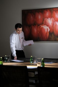 marriott executive apartments riyadh convention center