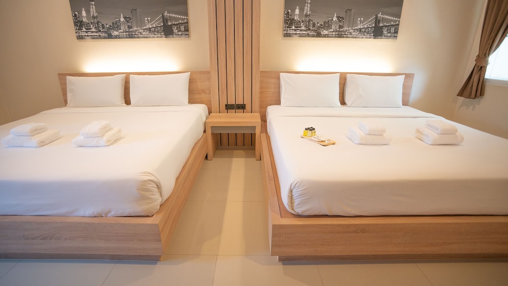 b2 korat night market boutique and budget hotel