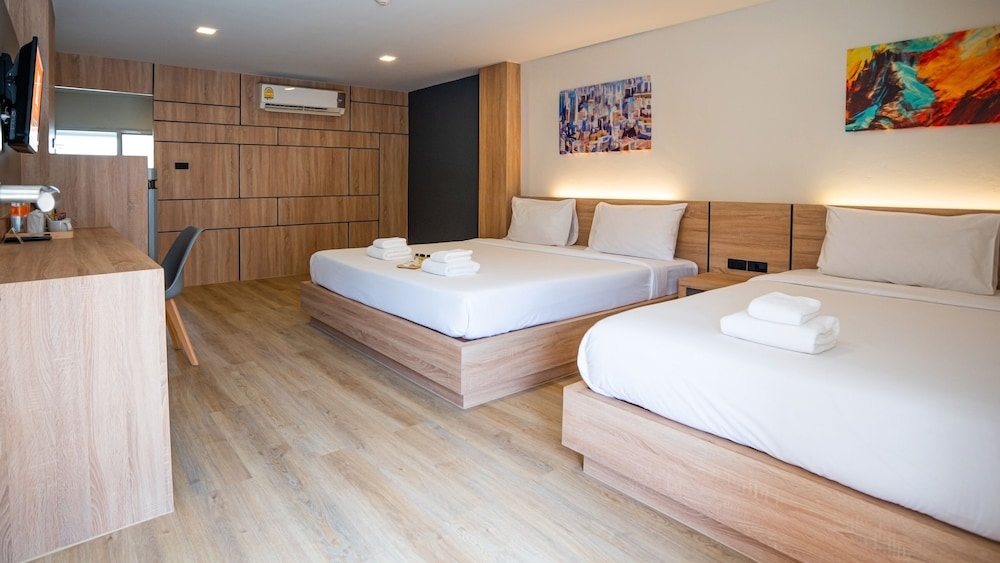 b2 korat night market boutique and budget hotel