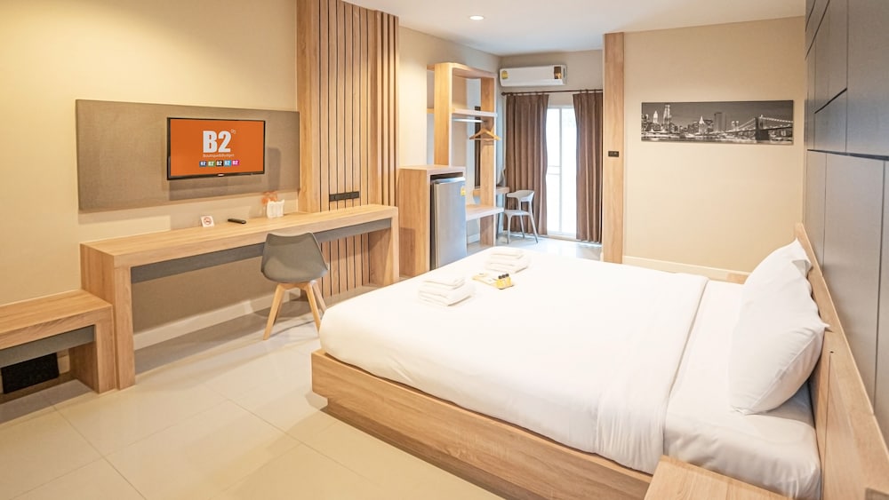 b2 korat night market boutique and budget hotel