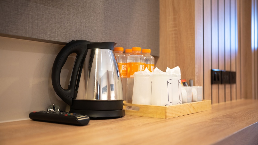 b2 korat night market boutique and budget hotel