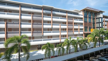 B2 Korat Night Market Boutique & Budget Hotel,Thailand>>Nakhon Ratchasima,3 star