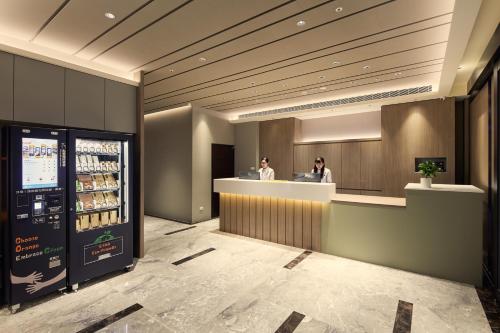 orange hotel ximen hanzhong