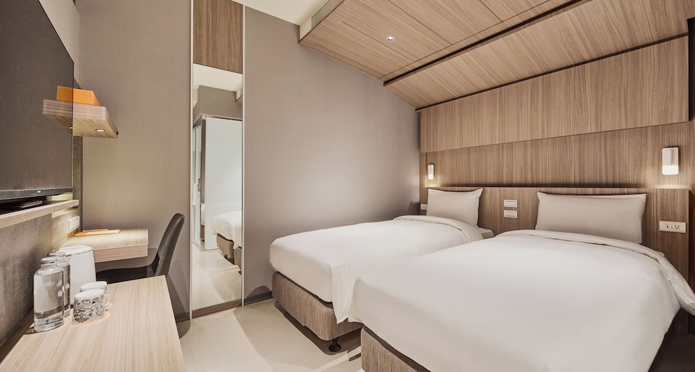 orange hotel ximen hanzhong