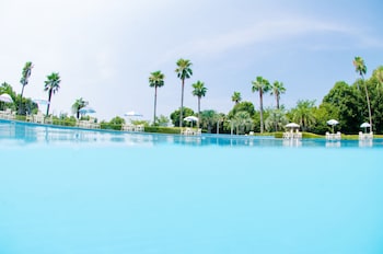 mercure kochi tosa resort and spa