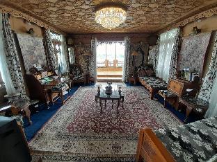 Palace Heights,India>>Srinagar,3 star