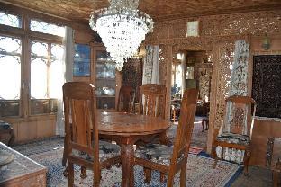 Palace Heights,India>>Srinagar,3 star