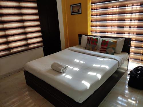 the solo apartments kadavanthra