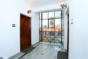 the solo apartments kadavanthra