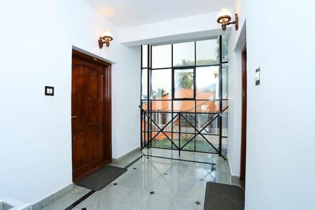 the solo apartments kadavanthra