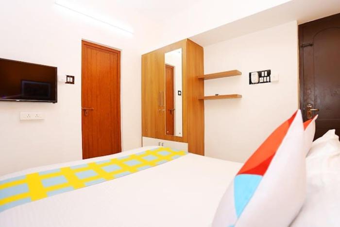 the solo apartments kadavanthra