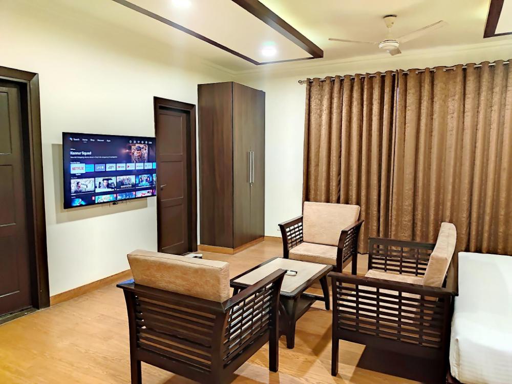 when in gurgaon service apartments